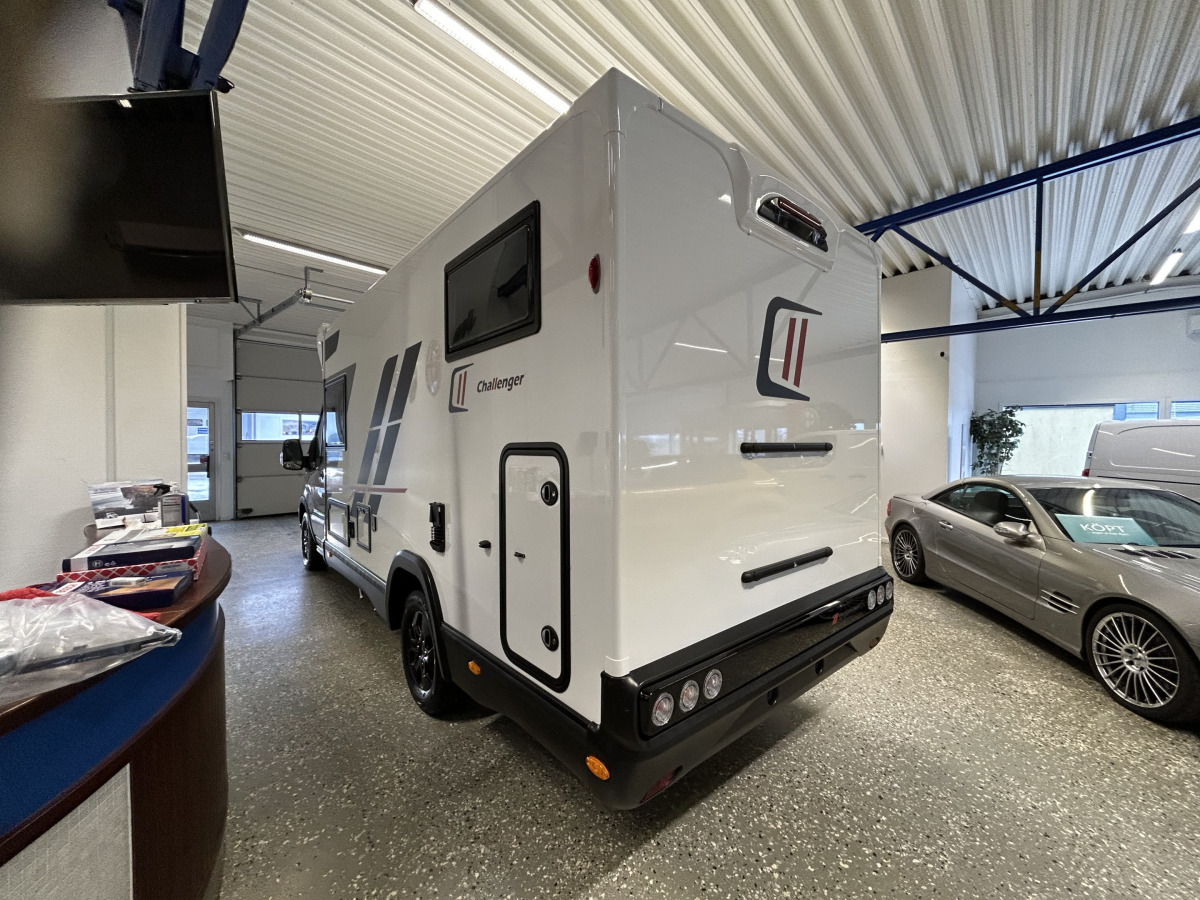 Challenger S217 Sport Edition M26 - Ford Transit 2.0L 165 HK, bild 3 av 21