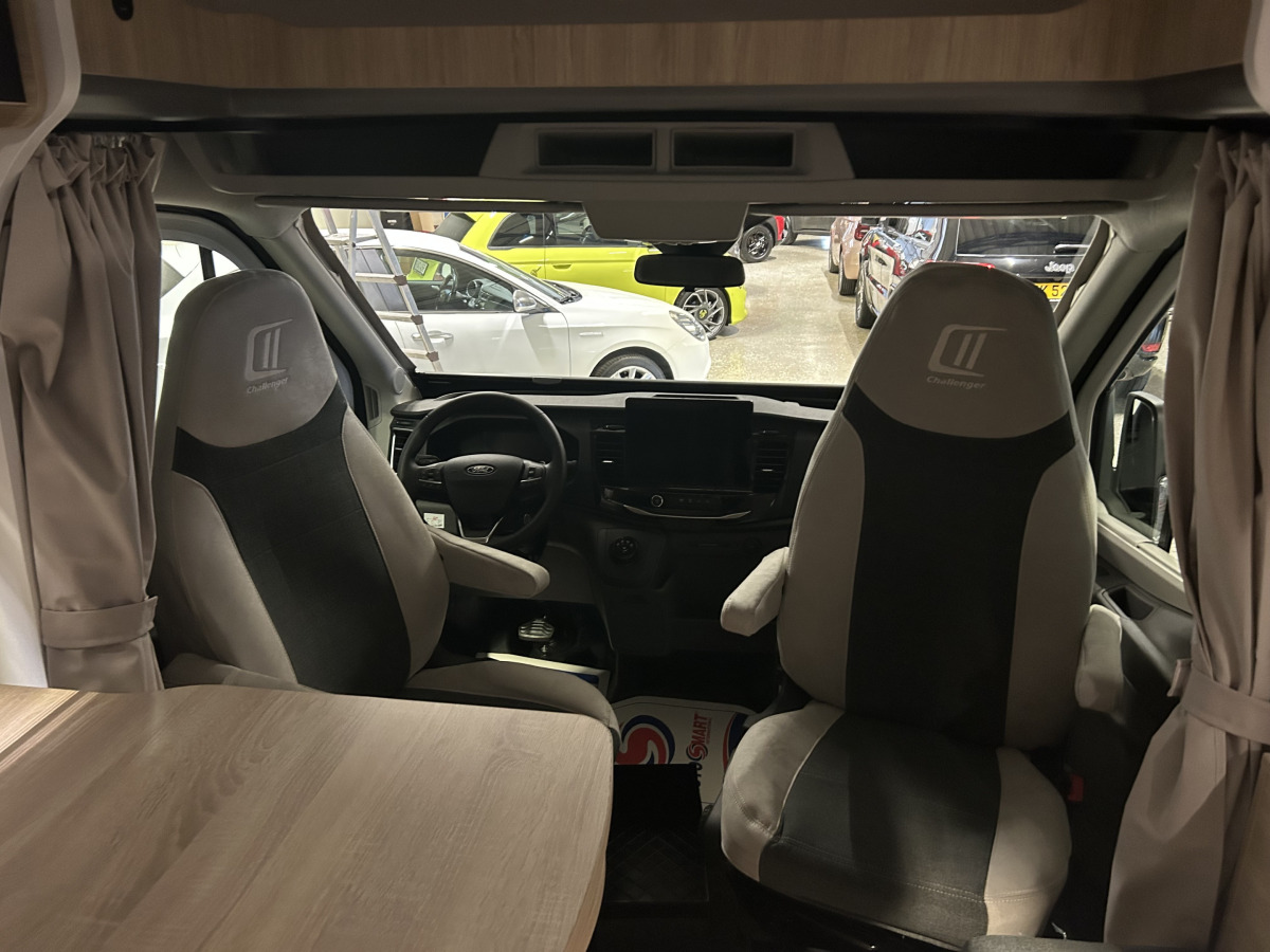 Challenger S217 Sport Edition M26 - Ford Transit 2.0L 165 HK, bild 8 av 21