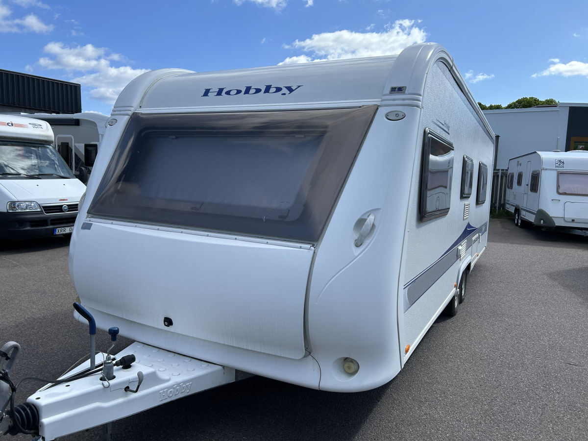 Hobby 650 Wfu Prestige Franskbädd Toa bak, bild 2 av 20