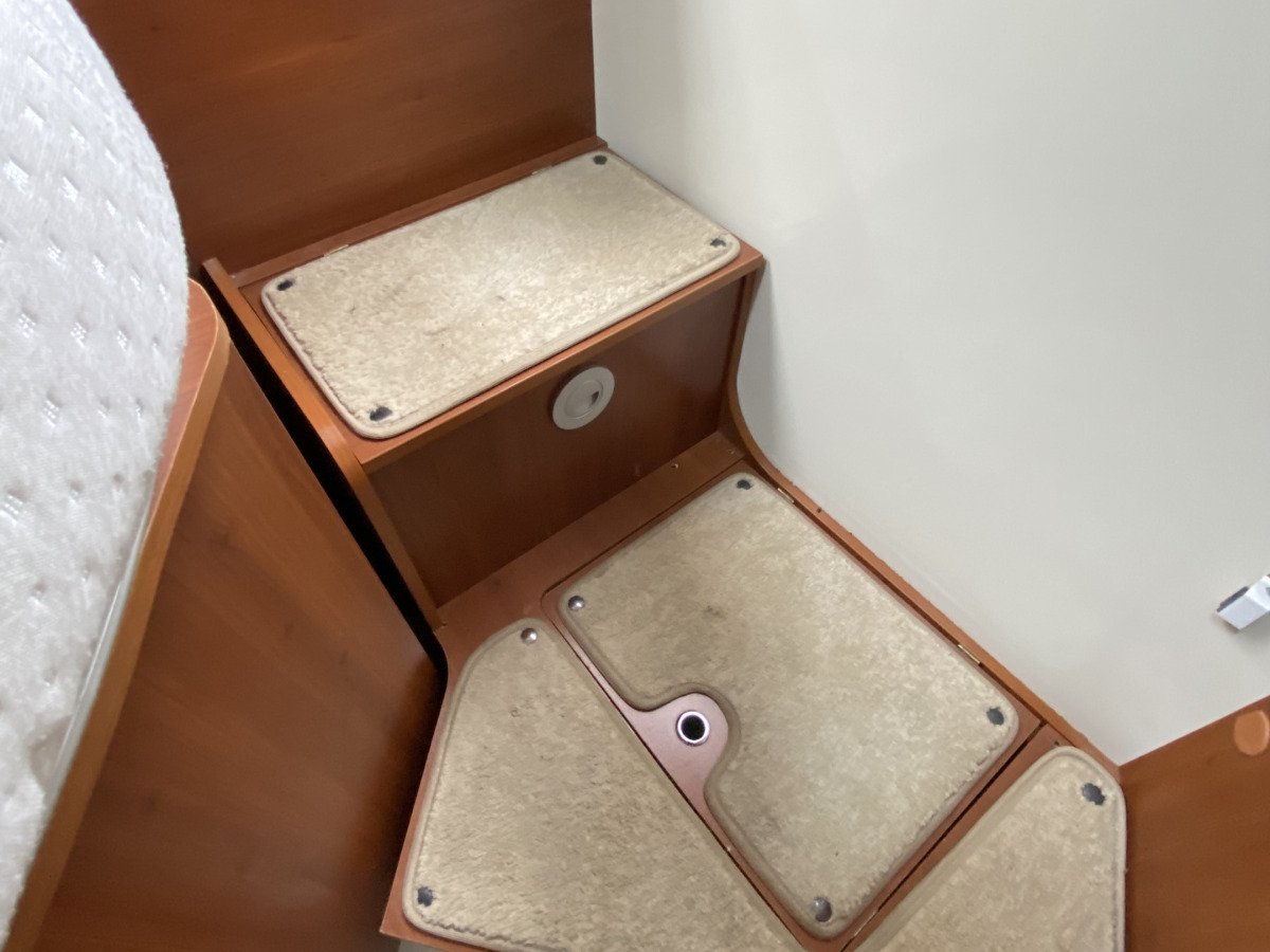 Mobilvetta K-YACHT 89 TEKNO LINE Queensbed, bild 16 av 37