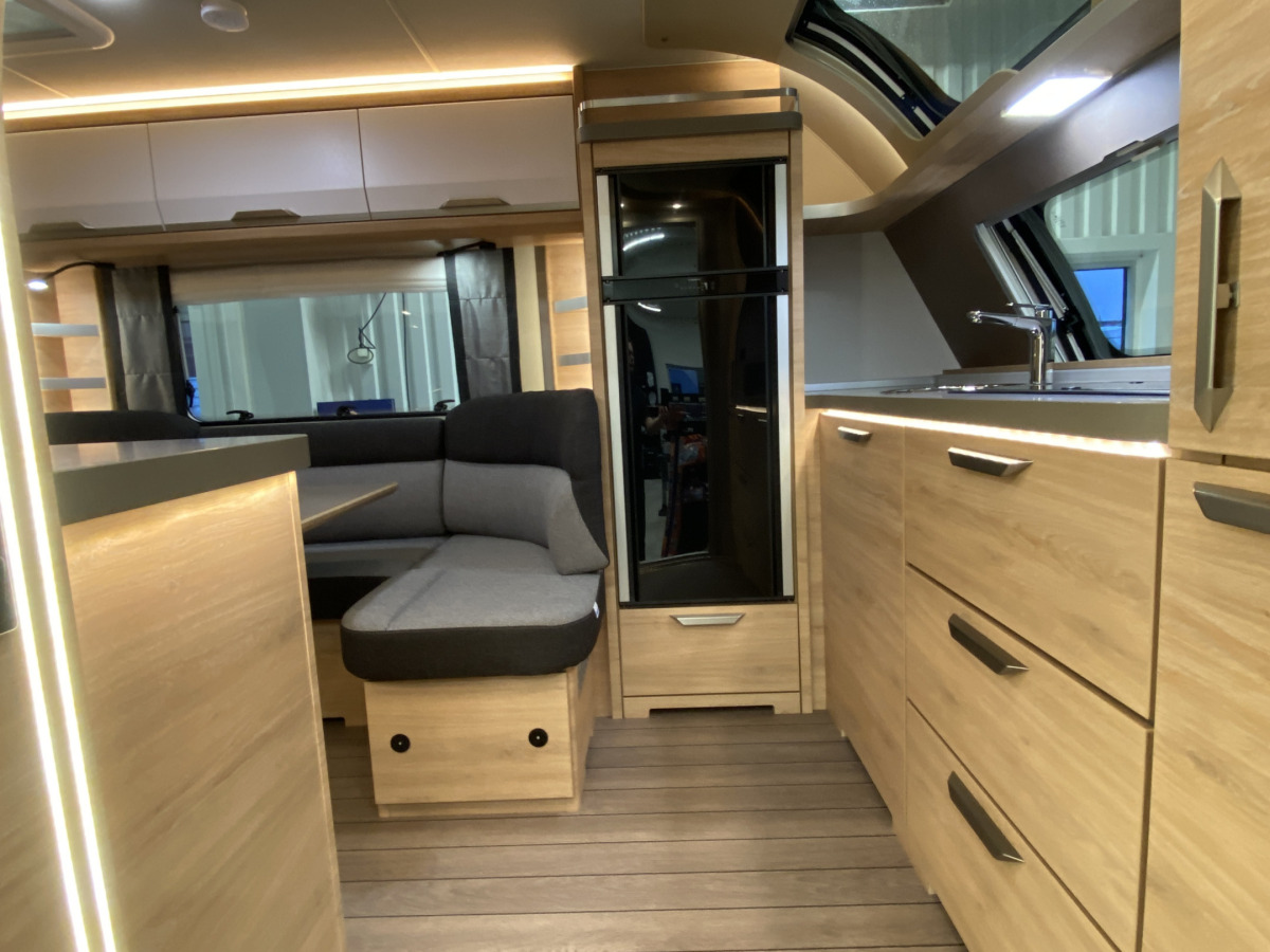 Knaus SÜDWIND BLACK SELECTION 650 PEB, bild 3 av 16