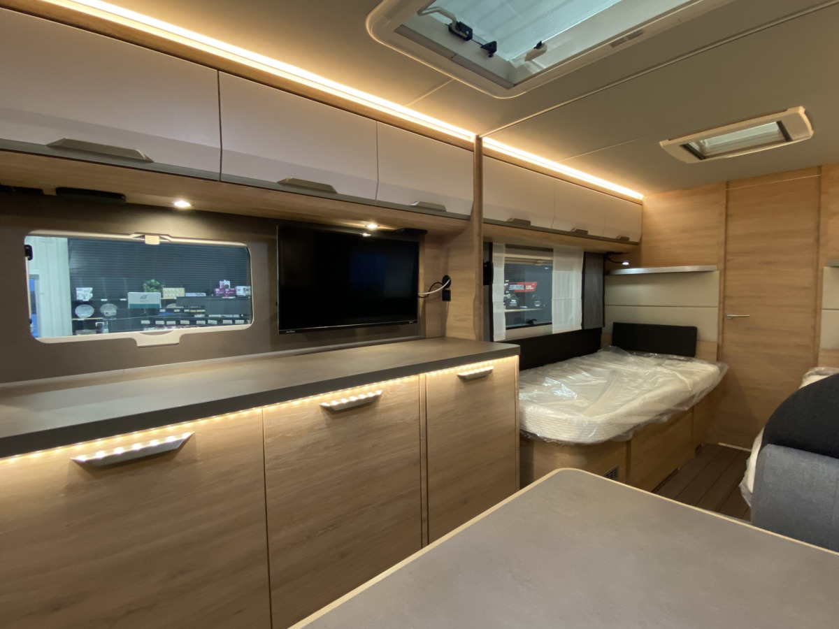 Knaus SÜDWIND BLACK SELECTION 650 PEB, bild 7 av 16
