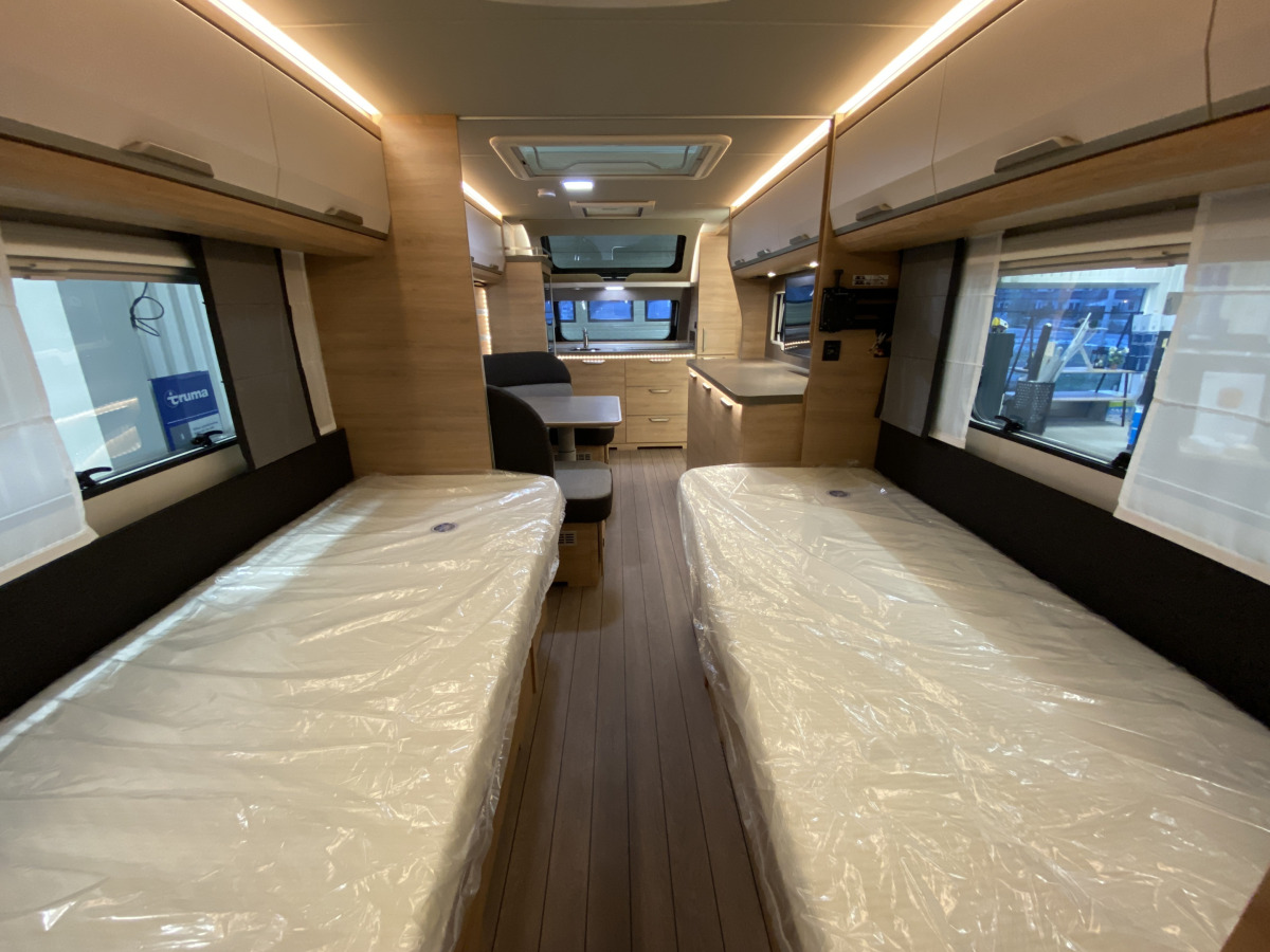 Knaus SÜDWIND BLACK SELECTION 650 PEB, bild 12 av 16