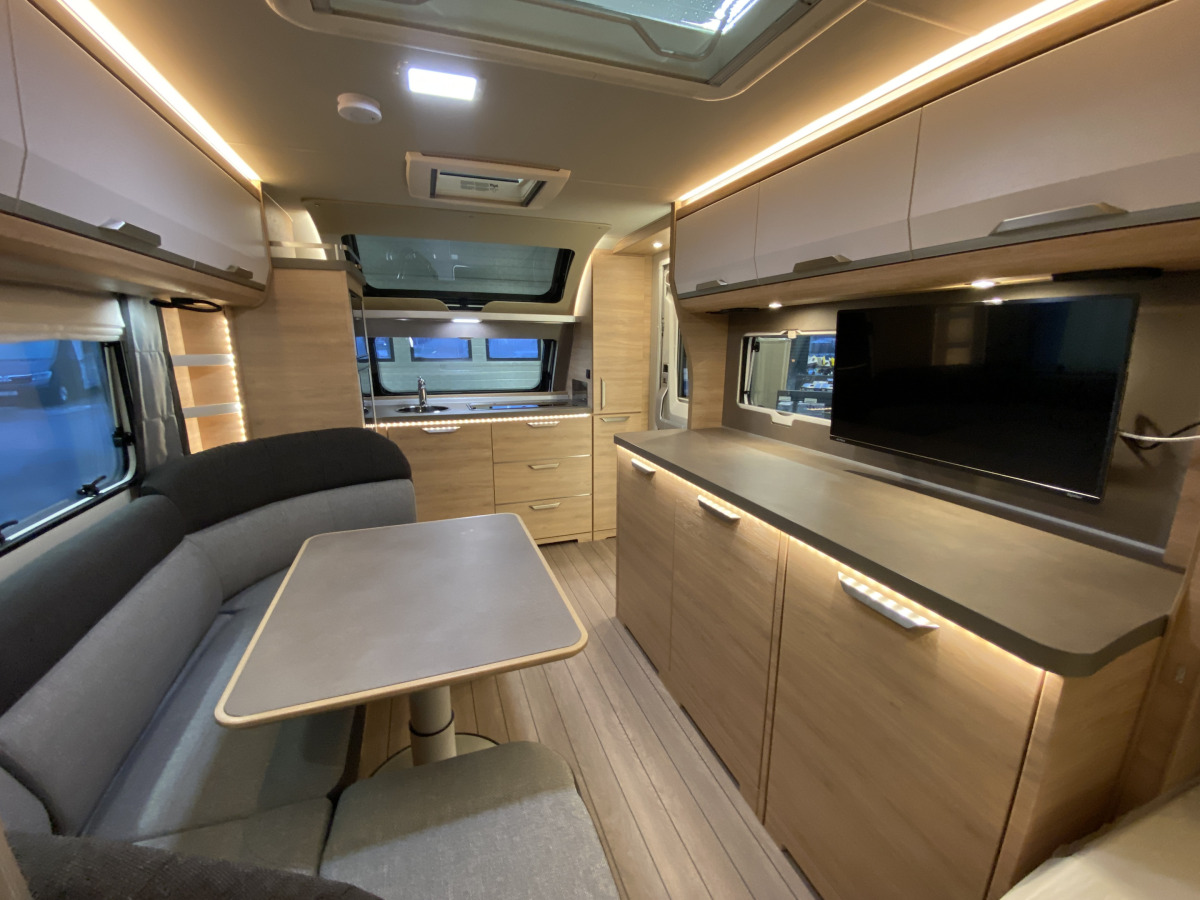 Knaus SÜDWIND BLACK SELECTION 650 PEB, bild 13 av 16