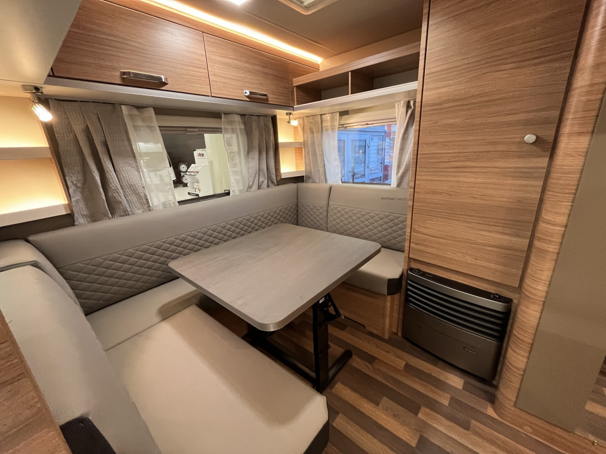 Weinsberg CaraOne EDITION HOT 480 EU Långbäddar, bild 5 av 18