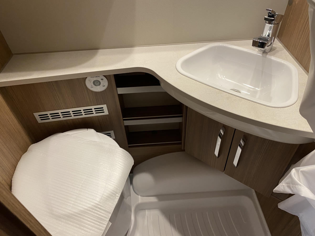 Knaus Scandinavian Selection 590 UE Demo vagn, bild 13 av 18
