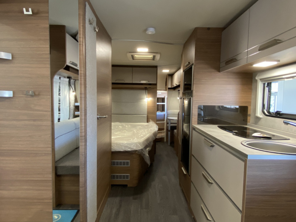 Knaus Sport 650 UFK Demo vagn, bild 7 av 20