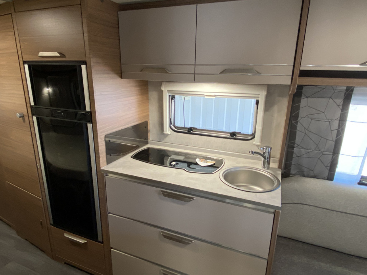 Knaus Sport 650 UFK Demo vagn, bild 9 av 20
