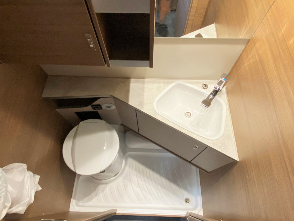 Knaus Sport 650 UFK Demo vagn, bild 16 av 20
