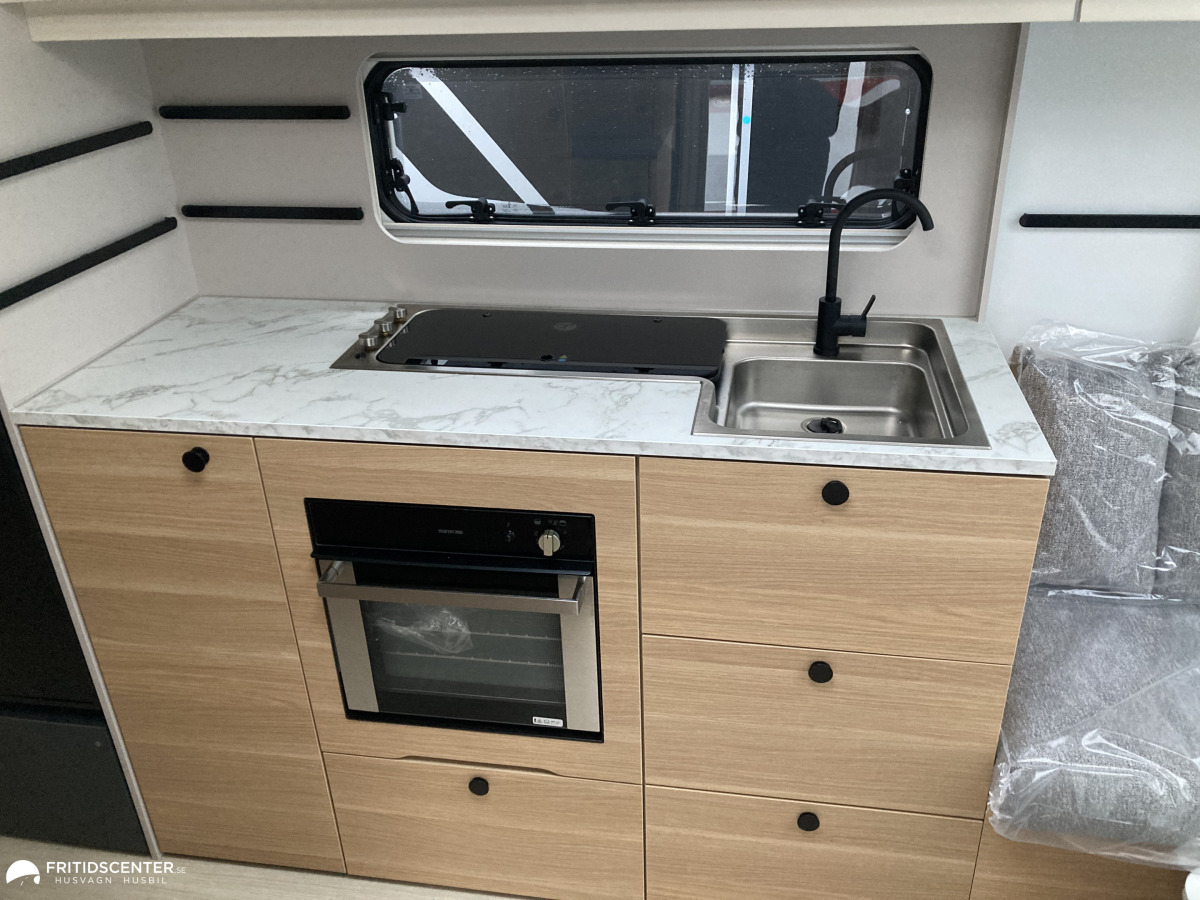 Adria ADORA 663 UT *Rymlig / Året runt / Långbäddar, bild 2 av 31