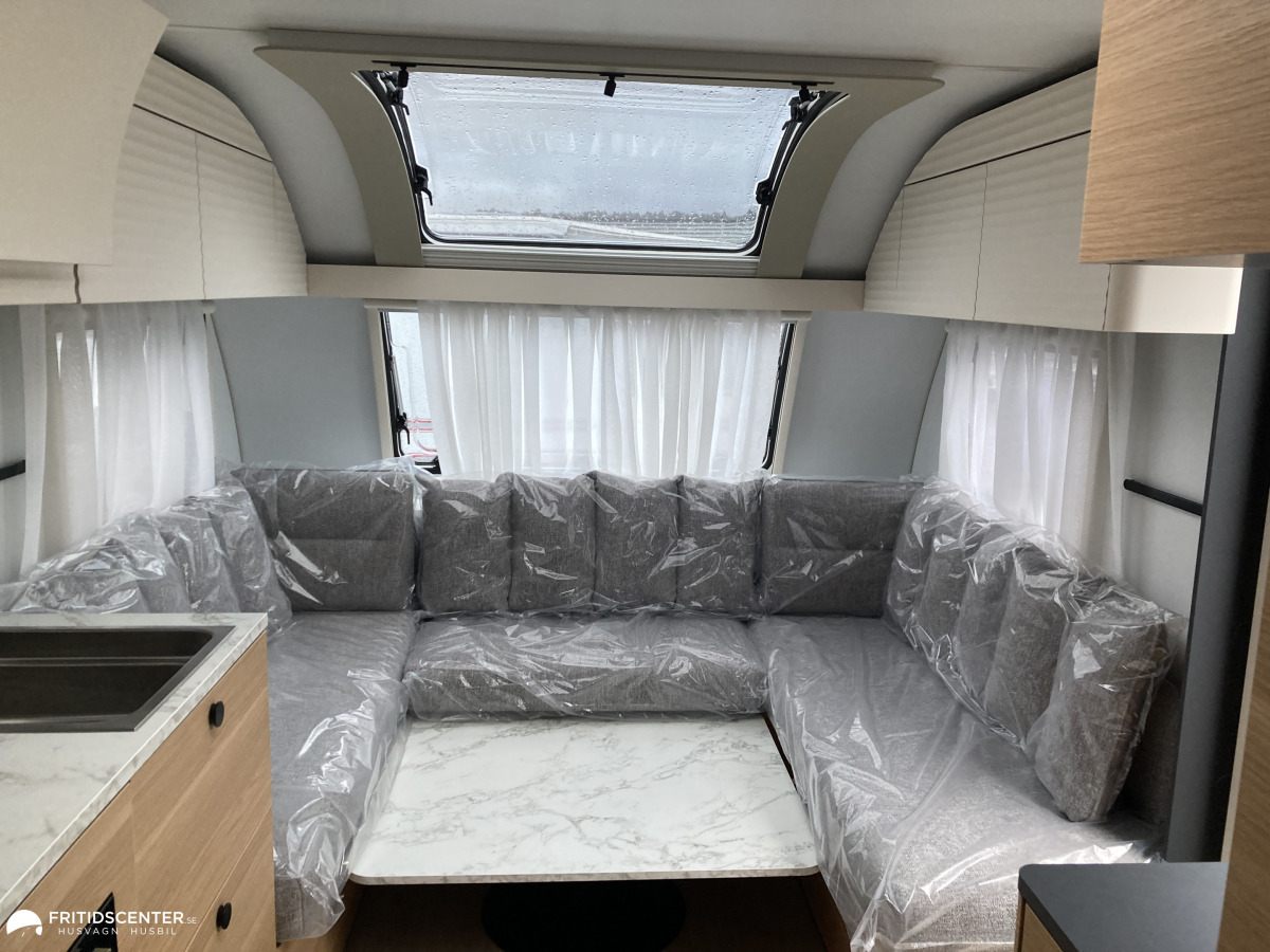 Adria ADORA 663 UT *Rymlig / Året runt / Långbäddar, bild 16 av 31