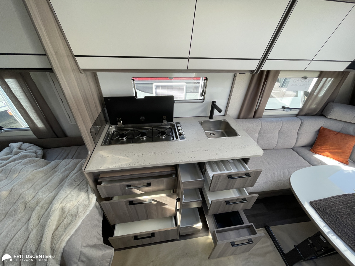 KABE ESTATE 600 TDL KS *Rymlig planlösning / Långbäddar / ALDE, bild 13 av 18