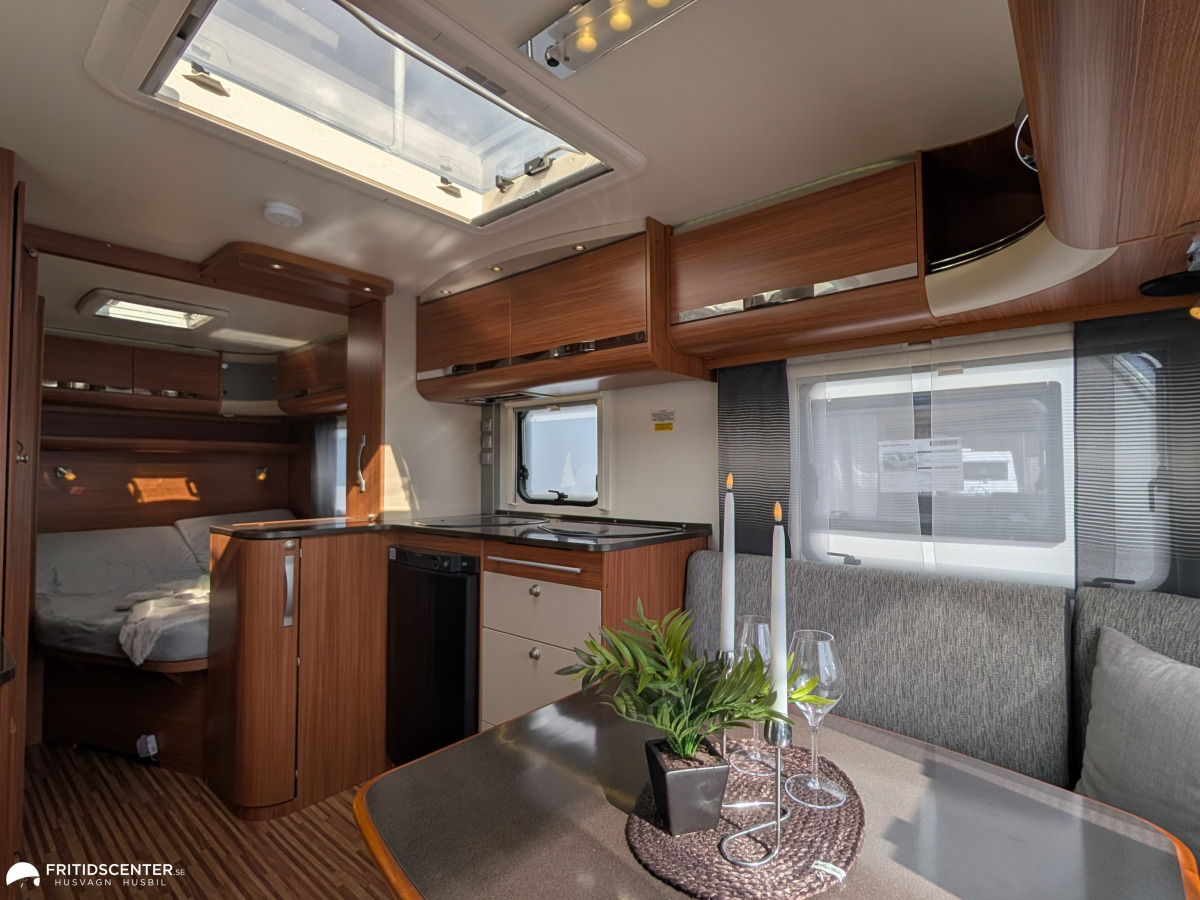 Adria ADORA 512 UP *ALDE / Dubbelbädd / Lättkörd, bild 6 av 27