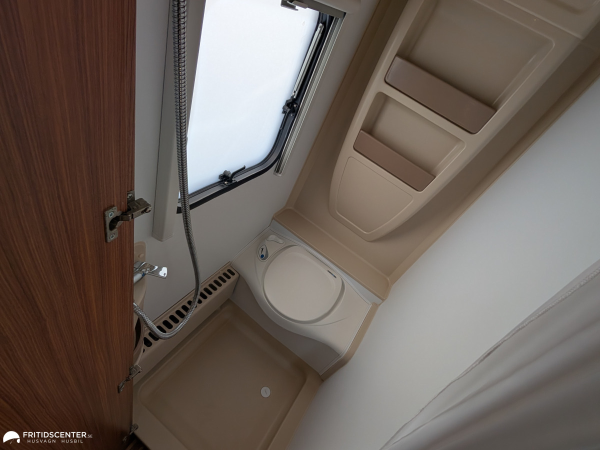 Adria ADORA 512 UP *ALDE / Dubbelbädd / Lättkörd, bild 17 av 27