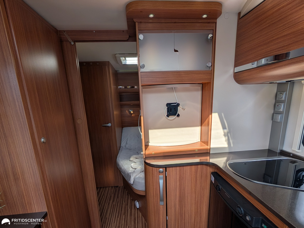 Adria ADORA 512 UP *ALDE / Dubbelbädd / Lättkörd, bild 23 av 27
