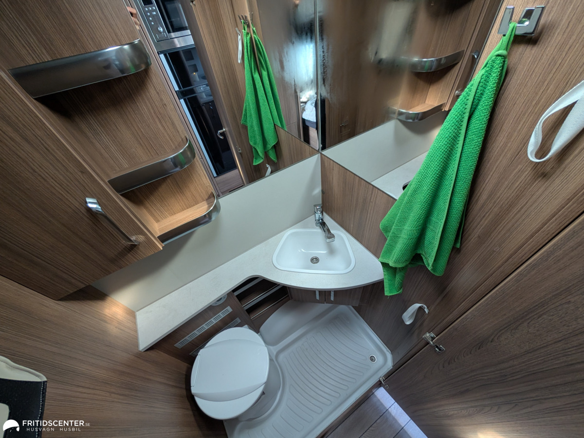 Knaus 590 UE Sudwind - Scandinavian Selection *ALDE värme, bild 13 av 15