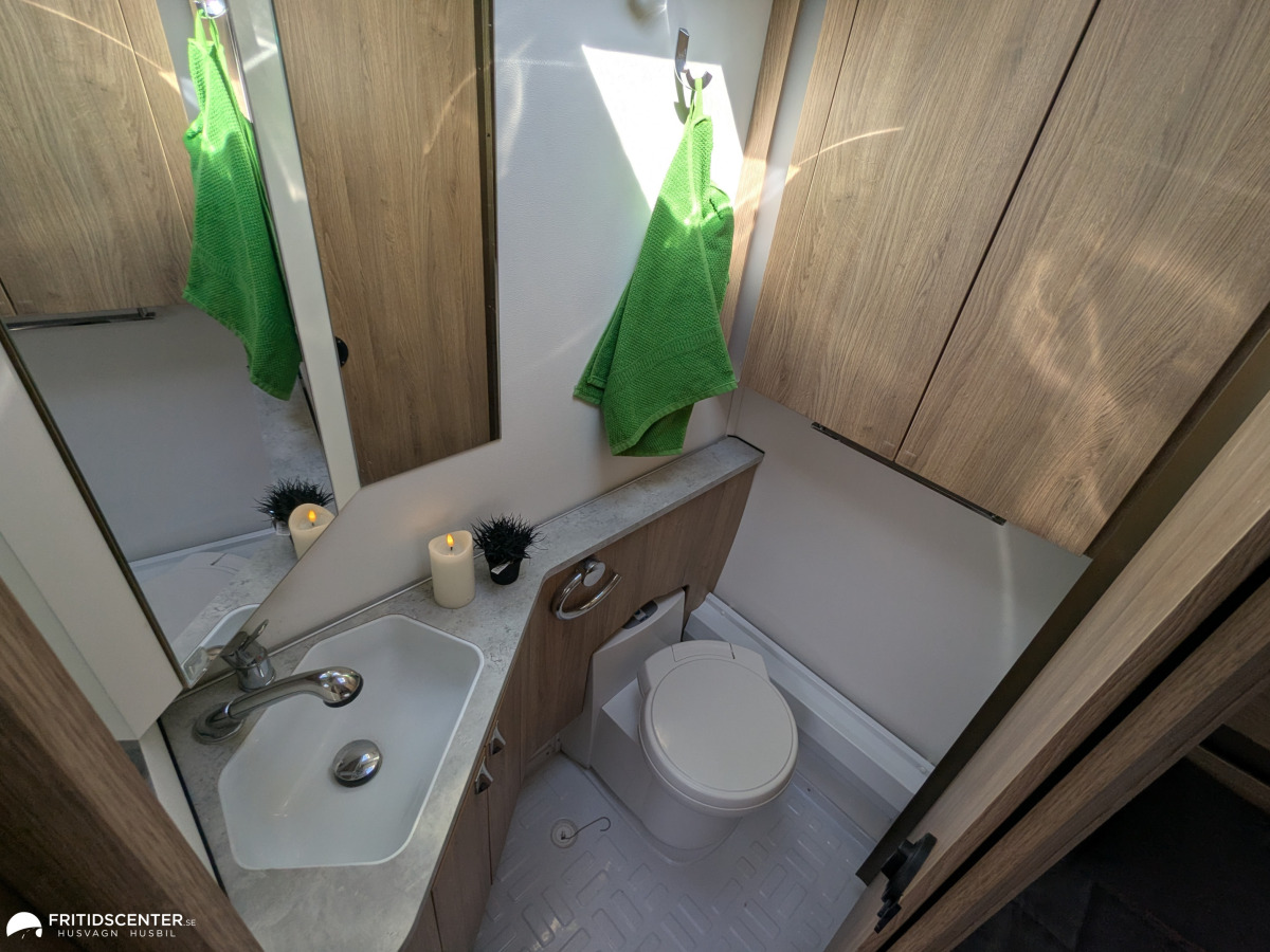 KABE BRILJANT 470 XL KS *ALDE / Året runt / Resevagn, bild 13 av 22
