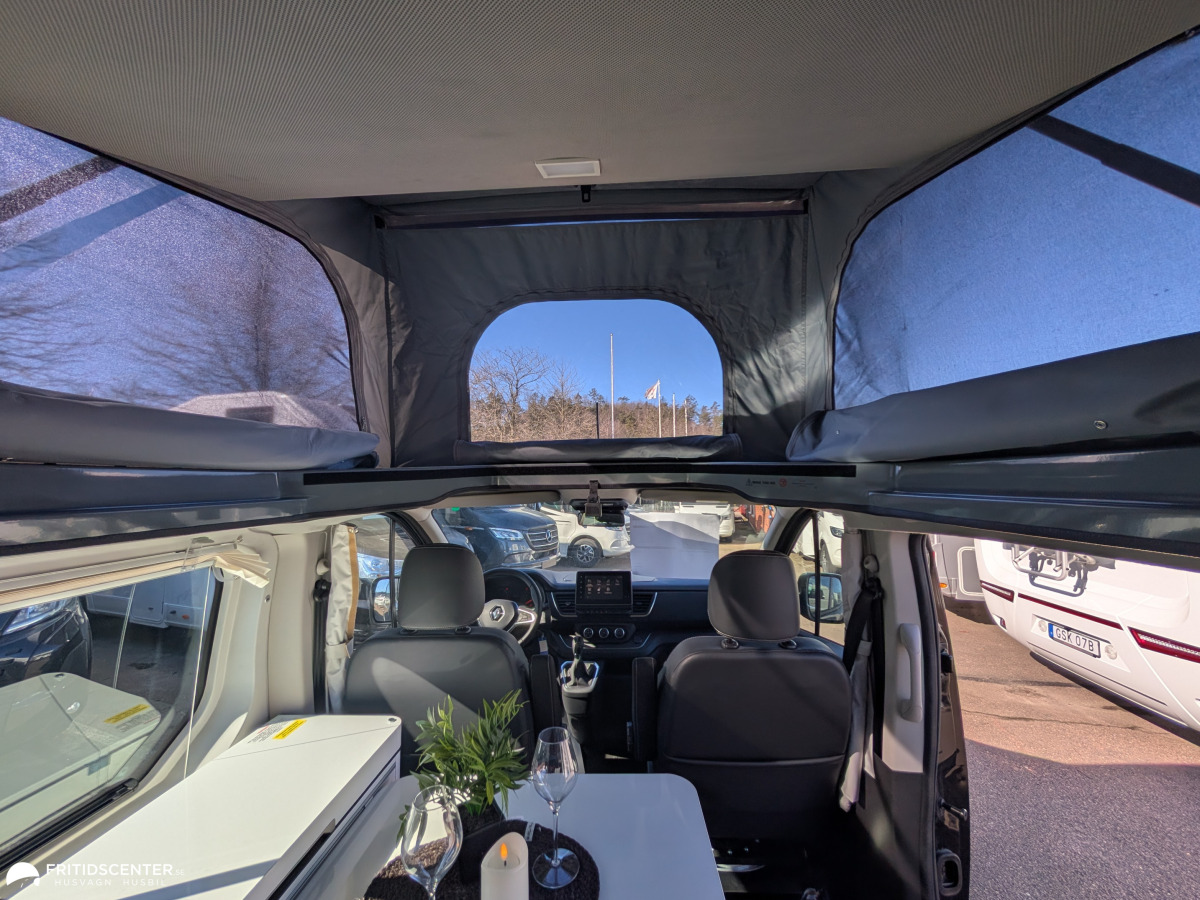 Adria Adria Active Pro - Lättkörd plåtis med automat, värmare pop-up tak, bild 3 av 31