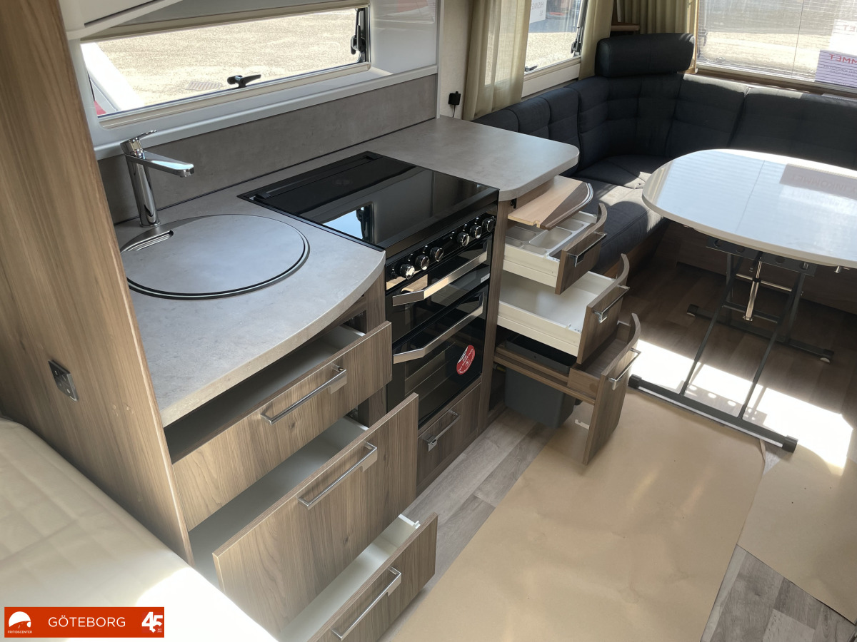 KABE ROYAL 630 TDL KS *Förbränningstoalett / Fullutrustad *SE PRISET, bild 9 av 26