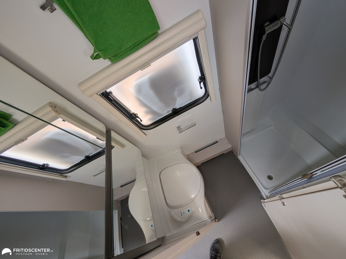 Adria ADORA 573 PT * Barnkammare / ALDE / Skinn, bild 13 av 31