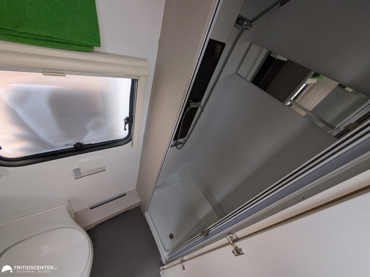 Adria ADORA 573 PT * Barnkammare / ALDE / Skinn, bild 15 av 31