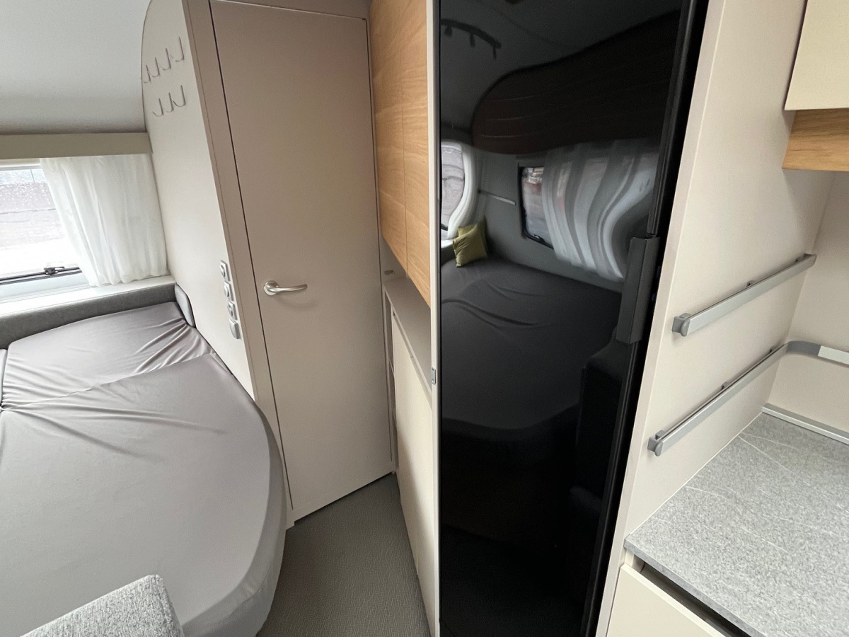 Adria ADORA 613 PK, bild 5 av 8