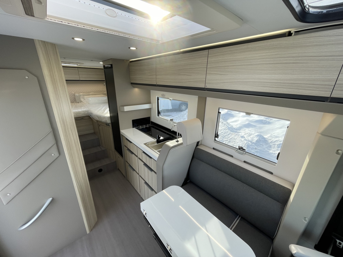 Adria COMPACT DL 60Y - Fiat MultiJet3 140HP (103kW) 35L, bild 8 av 18