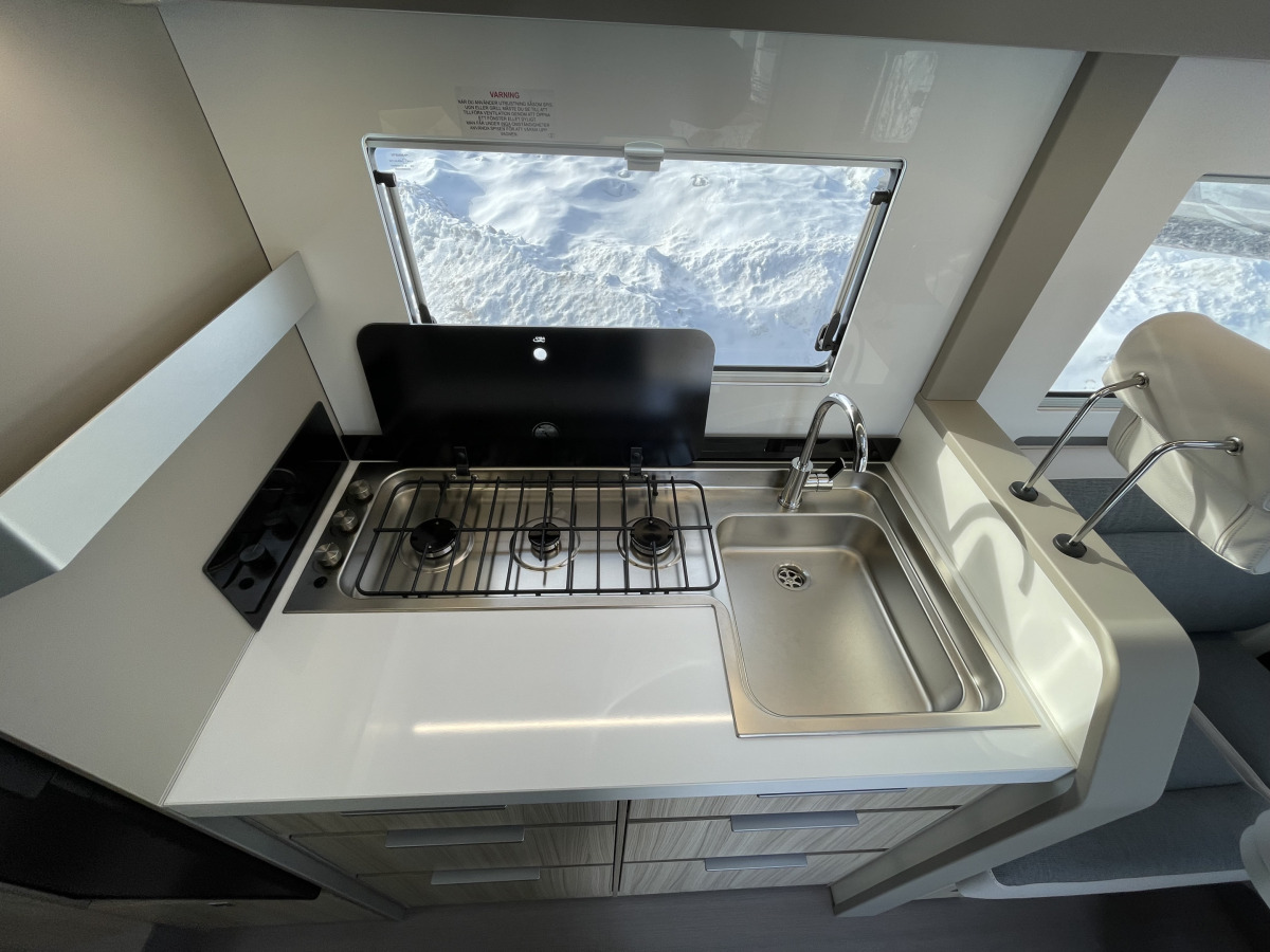 Adria COMPACT DL 60Y - Fiat MultiJet3 140HP (103kW) 35L, bild 10 av 18