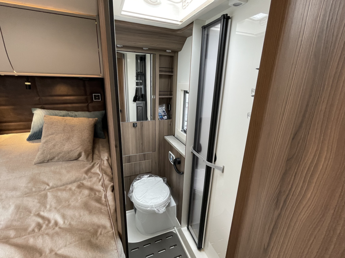 KABE TRAVEL MASTER NOVUM N720 LXL, bild 16 av 22