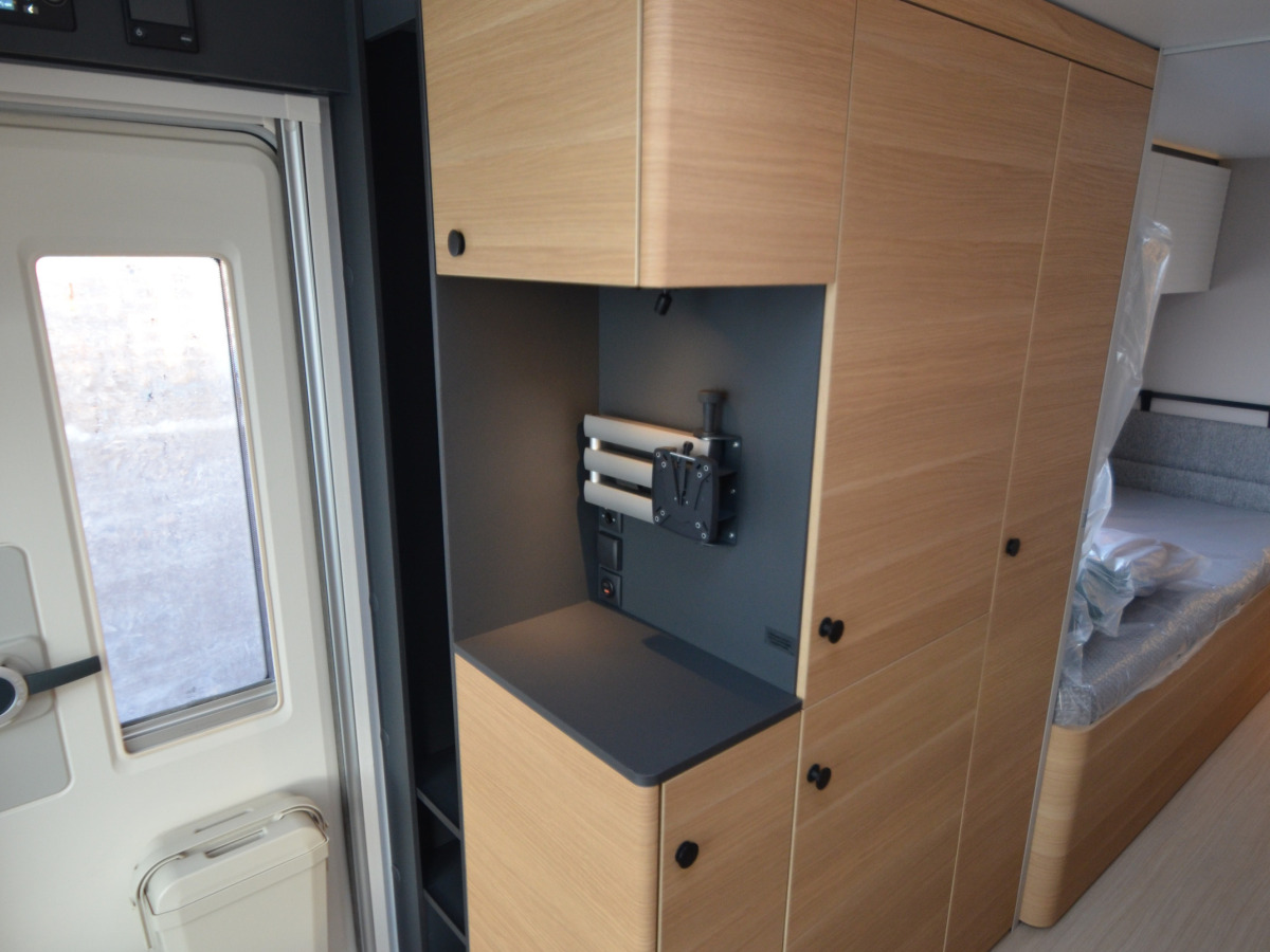 Adria ADORA 663 UT, bild 7 av 14