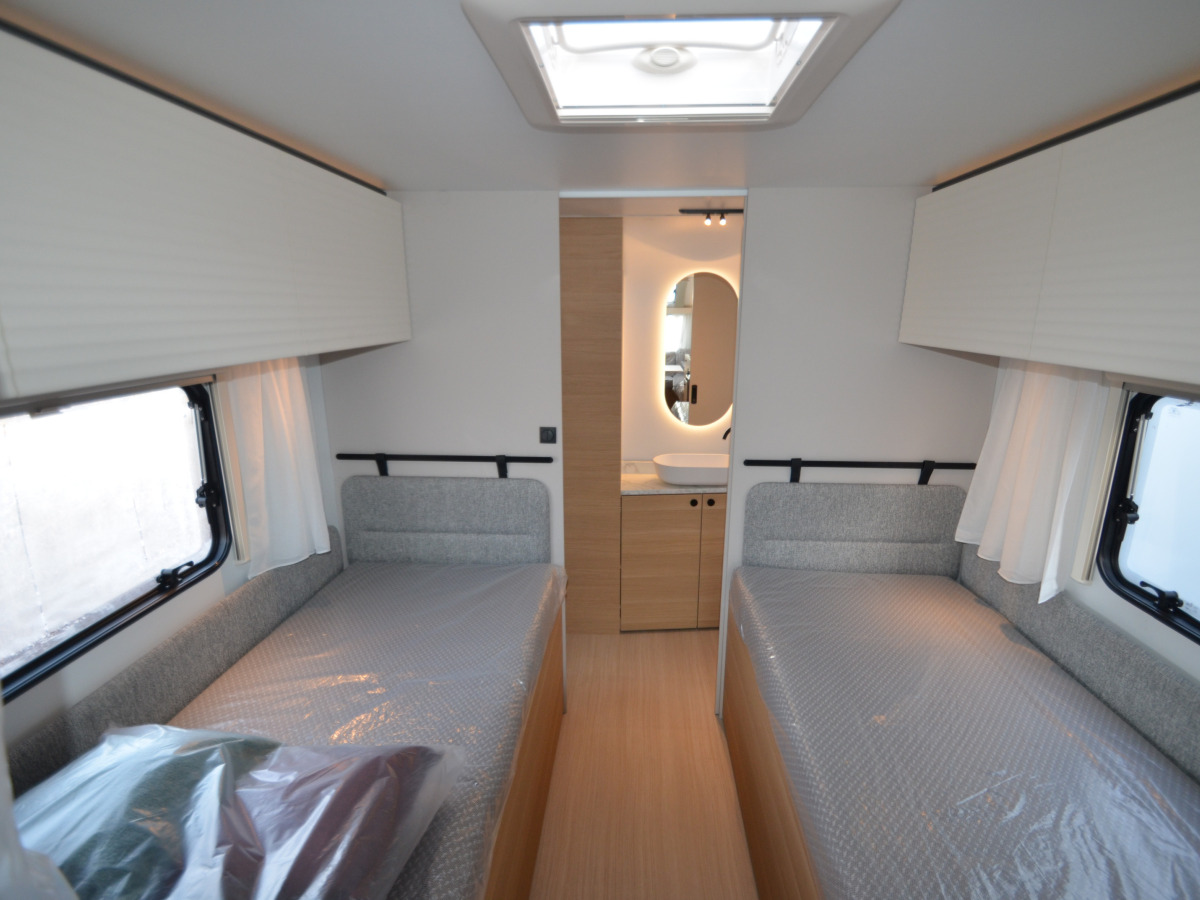 Adria ADORA 663 UT, bild 9 av 14