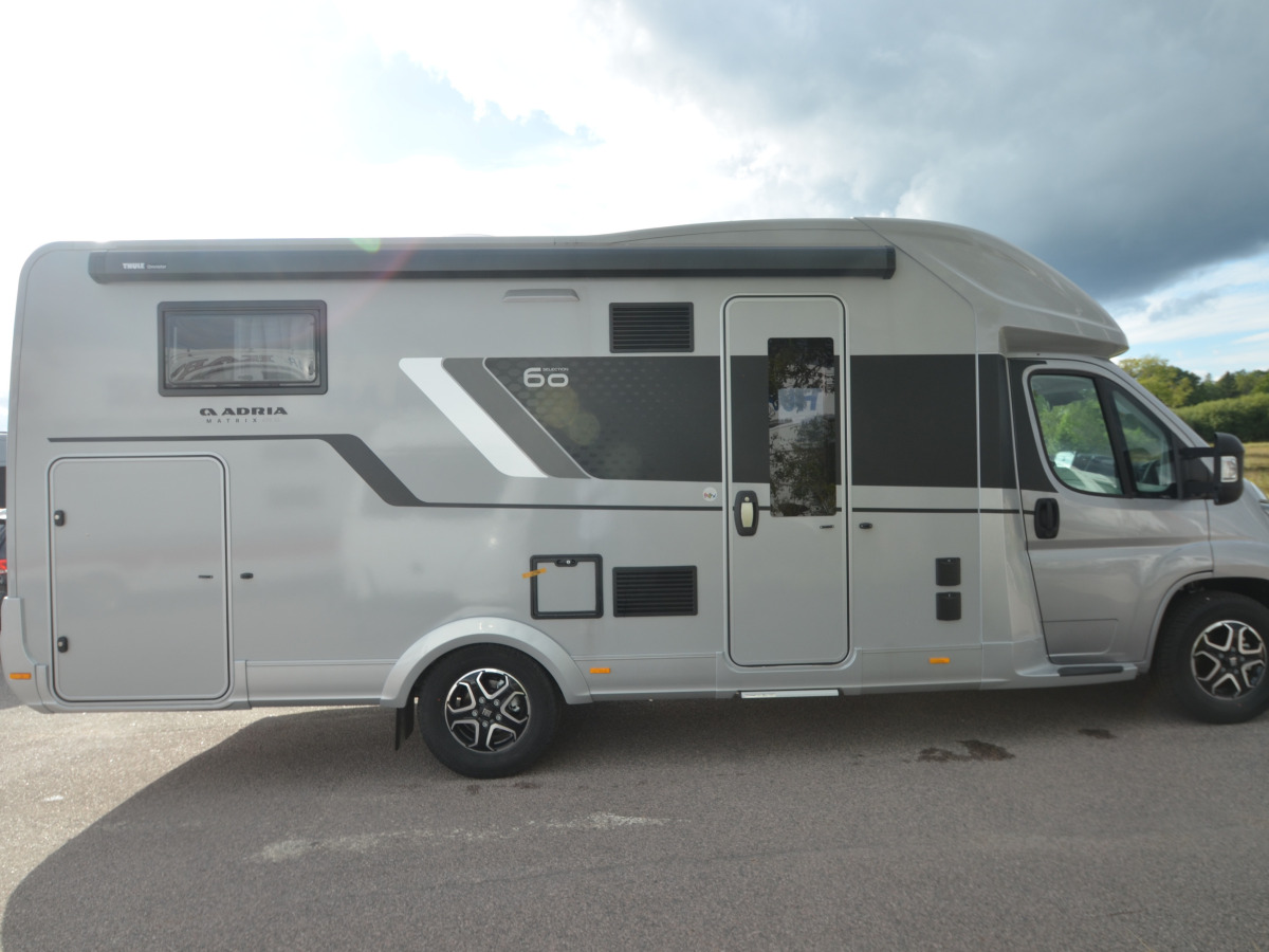 Adria MATRIX 670 SL 60Y - Fiat MultiJet3 140HP (103kW) HD 35L, bild 3 av 17