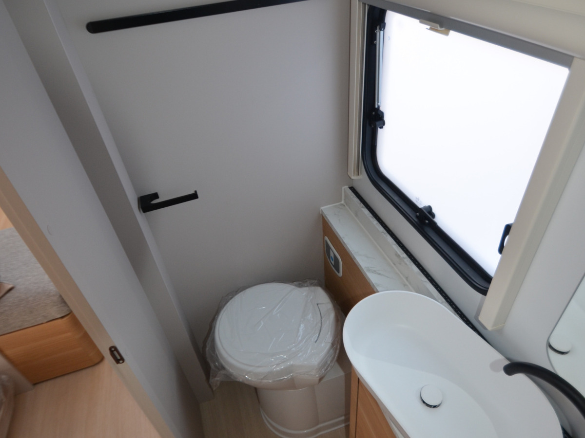 Adria ADORA 573 PT, bild 11 av 13
