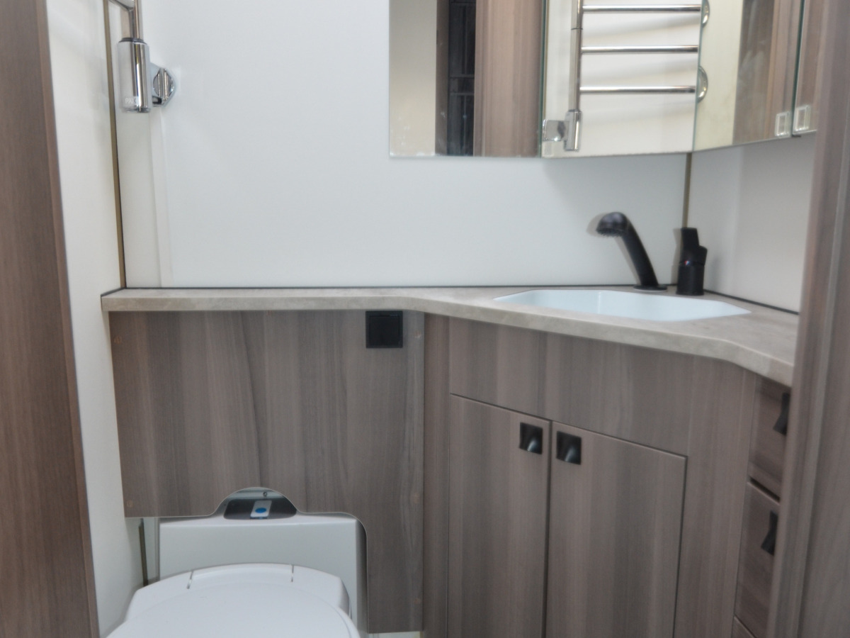 KABE ESTATE 560 GLE KS (TÄLT), bild 9 av 11