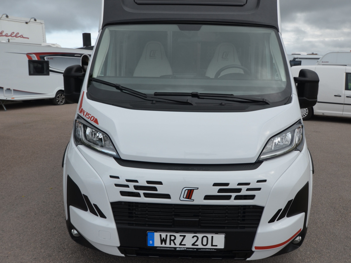 Challenger X150, bild 2 av 12