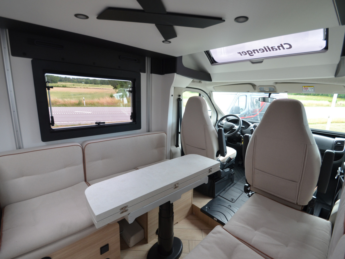 Challenger X150, bild 5 av 12