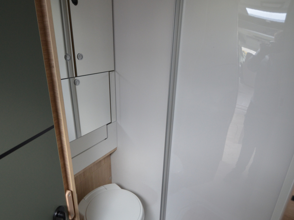 Challenger X150, bild 8 av 12