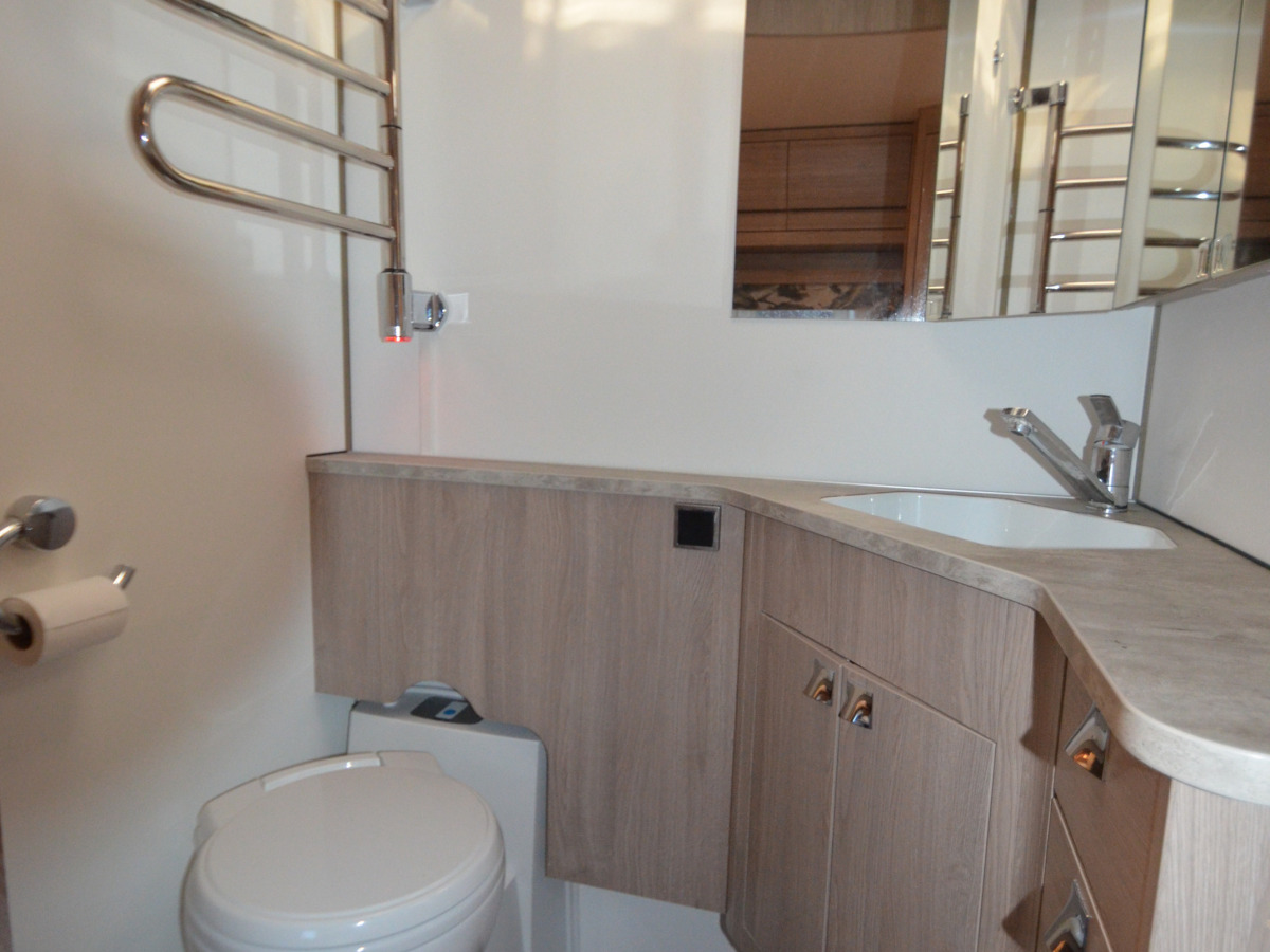KABE IMPERIAL 780 DGLE KS (L-soffa, ac), bild 12 av 14