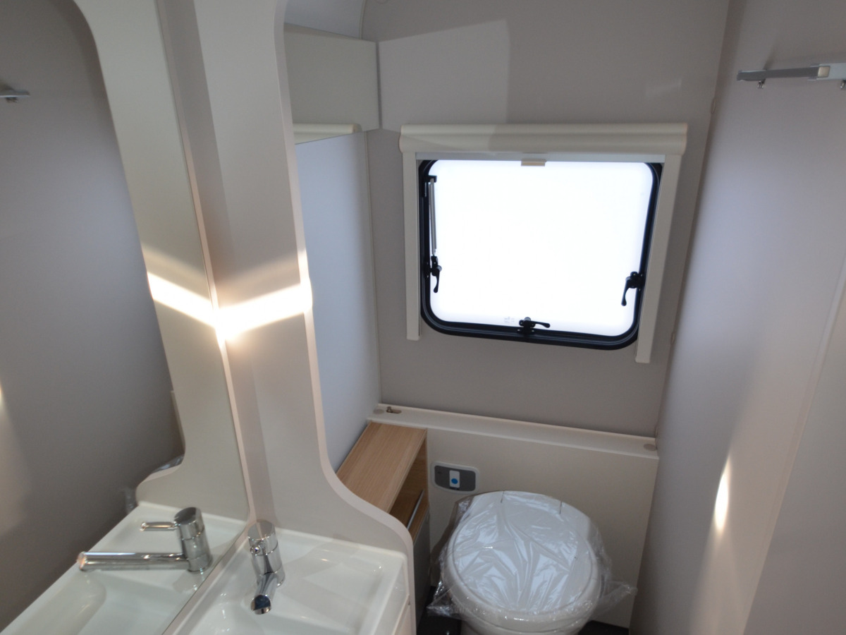 Adria ADORA 613 HT, bild 10 av 10