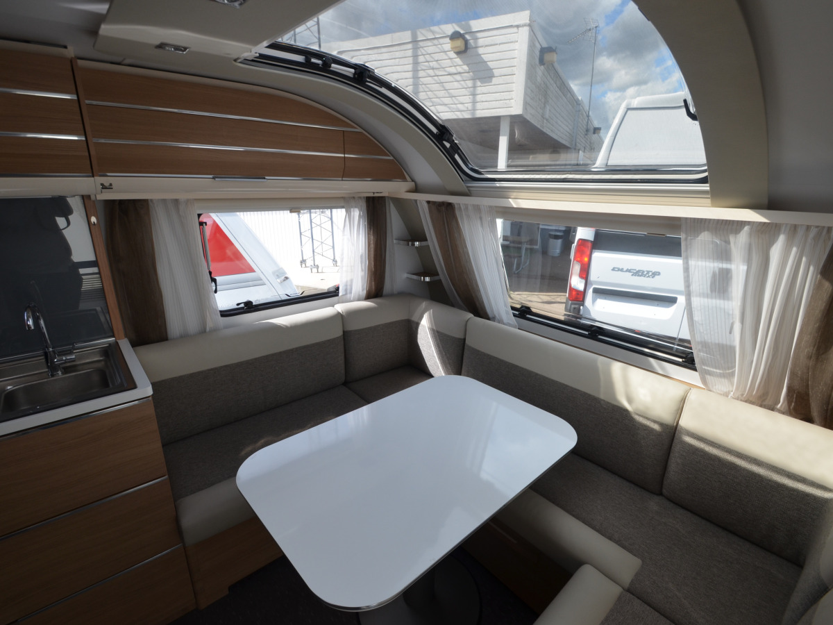 Adria ADORA 753 UC (AC Tält), bild 3 av 12