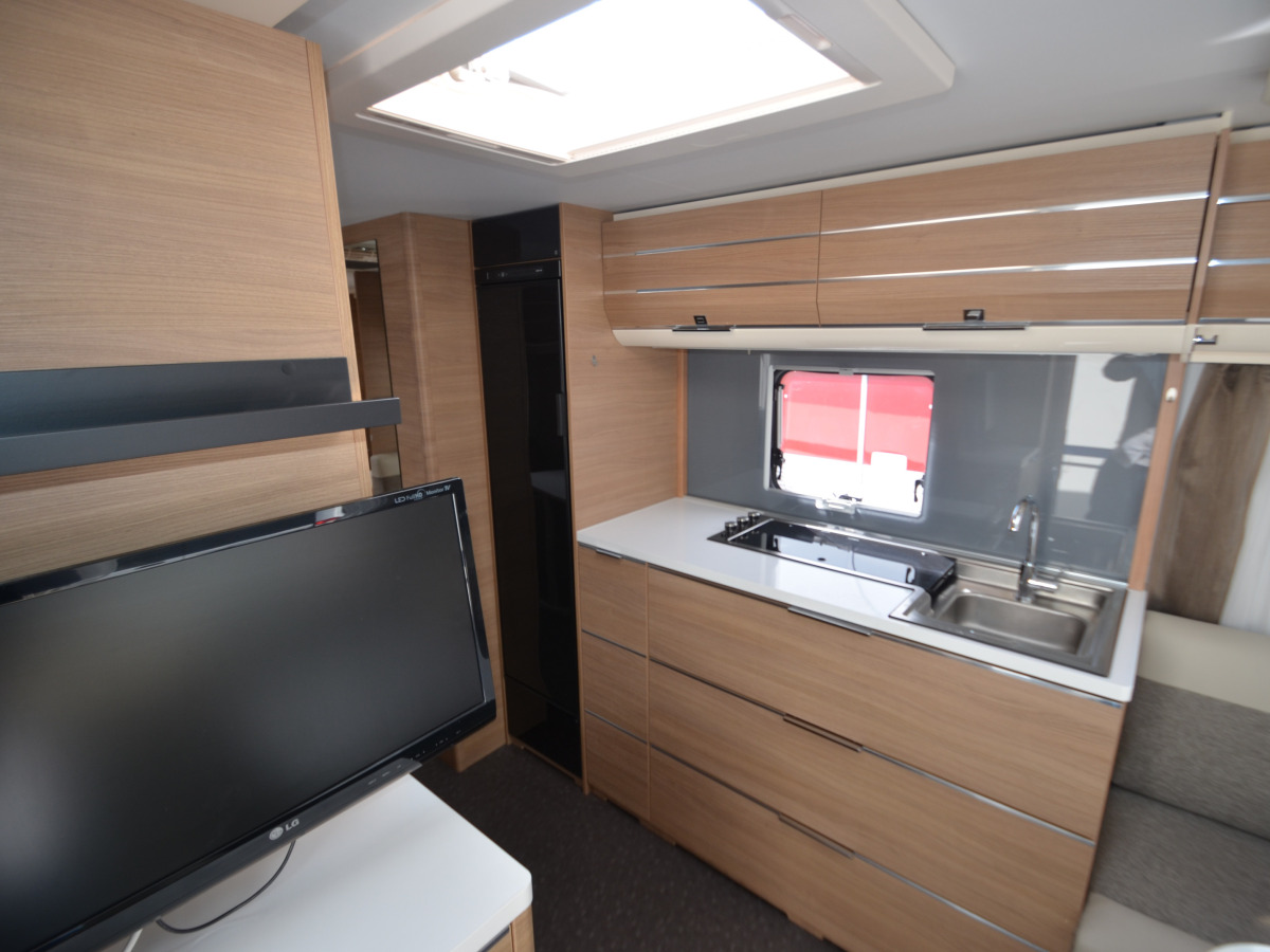 Adria ADORA 753 UC (AC Tält), bild 4 av 12