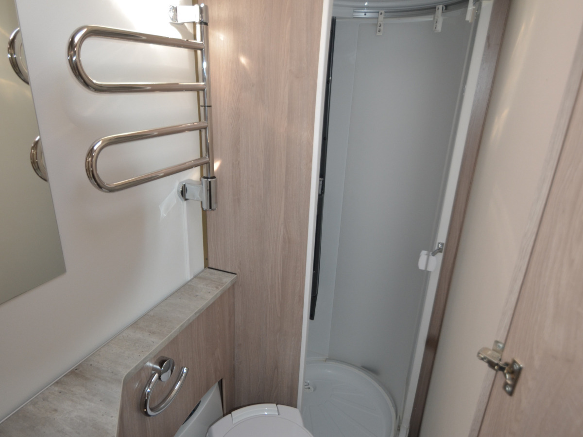 KABE IMPERIAL 600 XL FK KS (mover,ac,förtält), bild 8 av 12