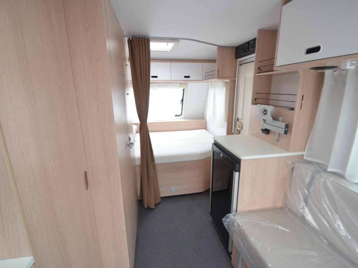 Adria Aviva 422 PY, bild 4 av 10