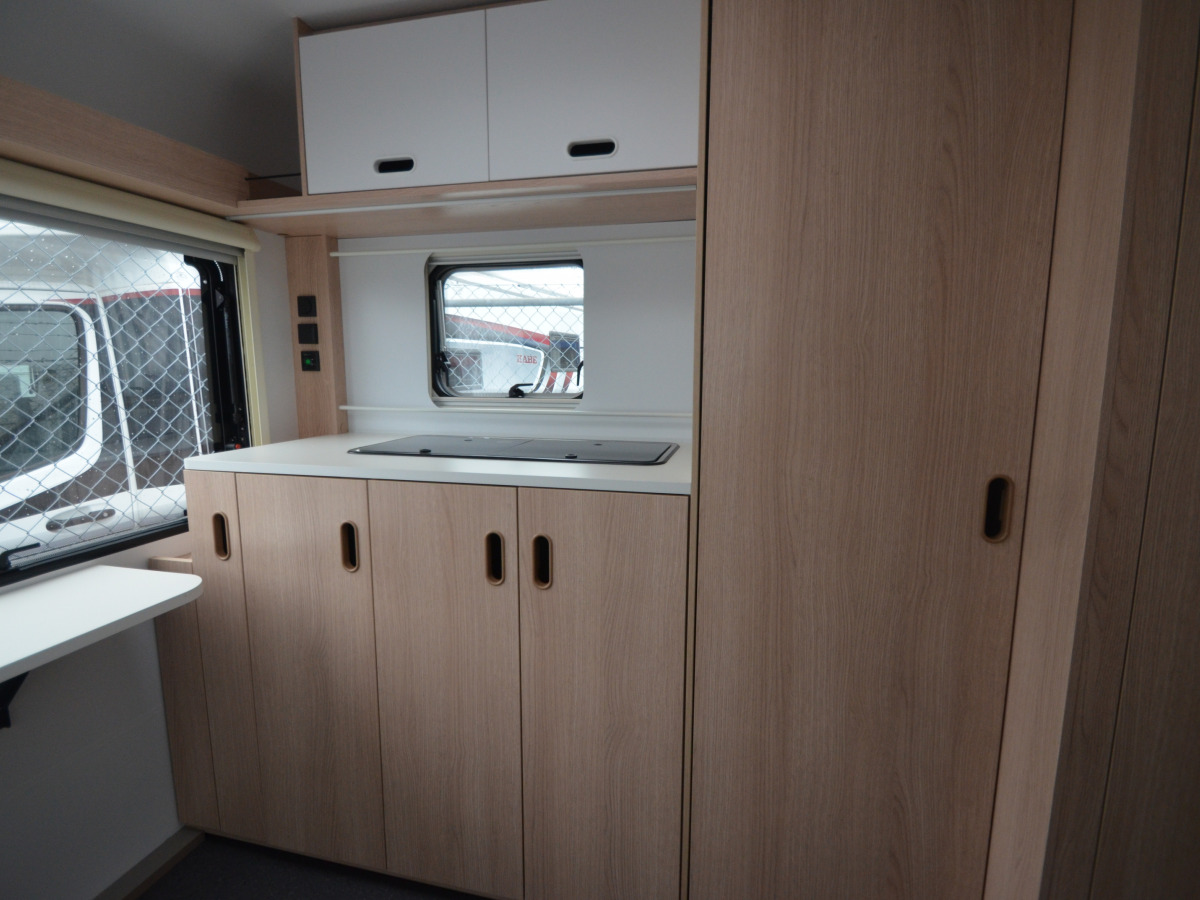 Adria Aviva 422 PY, bild 8 av 10