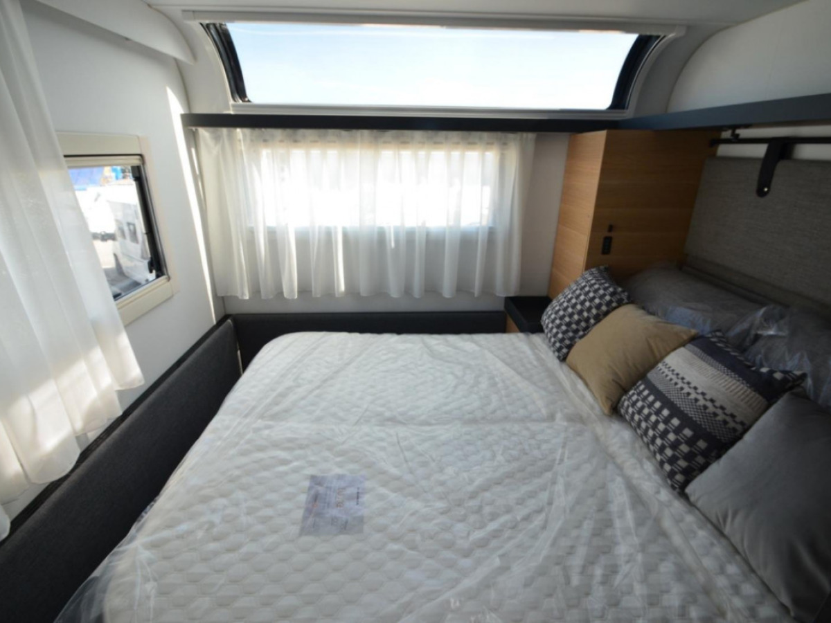 Adria Astella 644 DP, bild 13 av 23