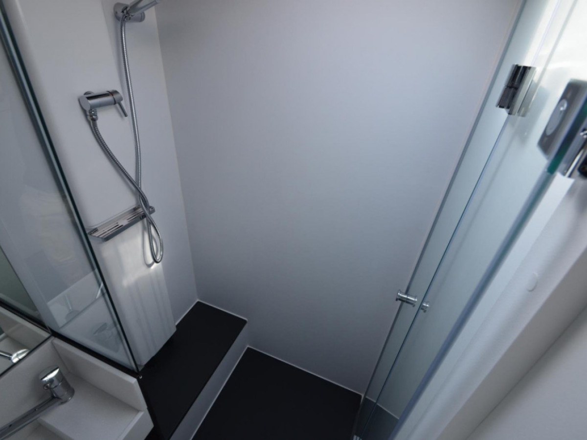 Adria Astella 644 DP, bild 16 av 23