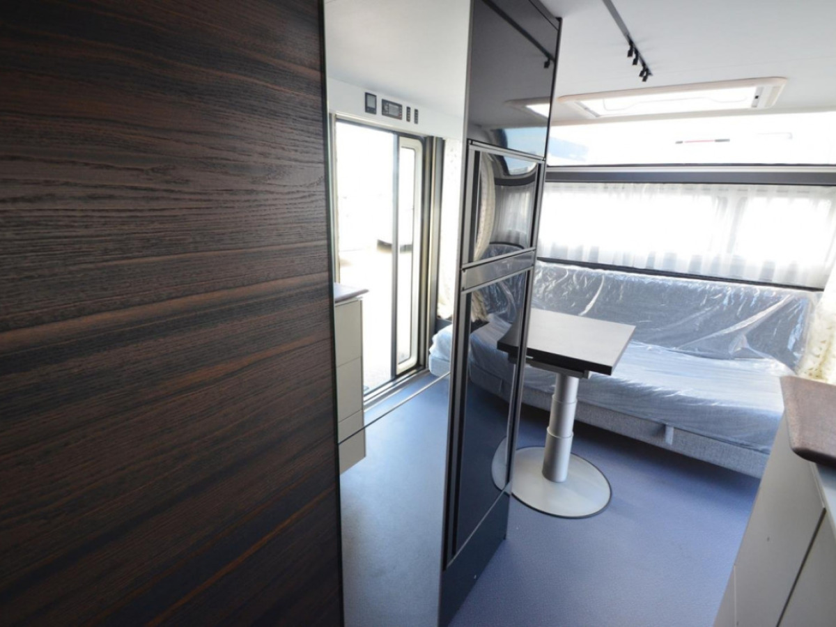 Adria Astella 644 DP, bild 19 av 23