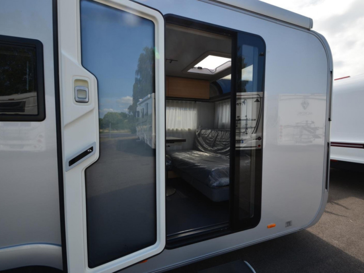 Adria Astella 644 DP, bild 22 av 23