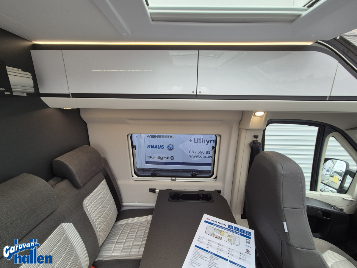 Adria Twin Supreme 600 SPB, bild 9 av 17