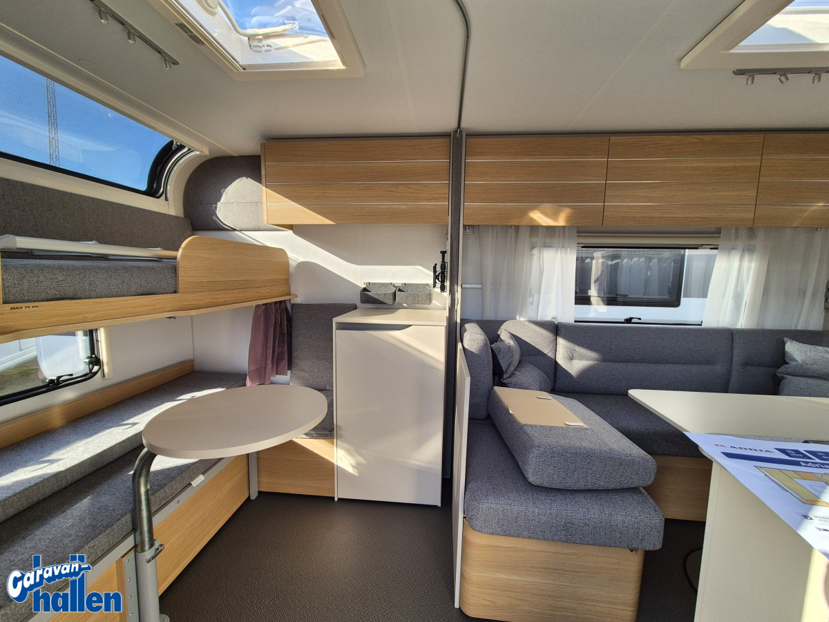Adria Adora 613 PK (Pluspaket/AC-bodel/2års garanti), bild 7 av 17